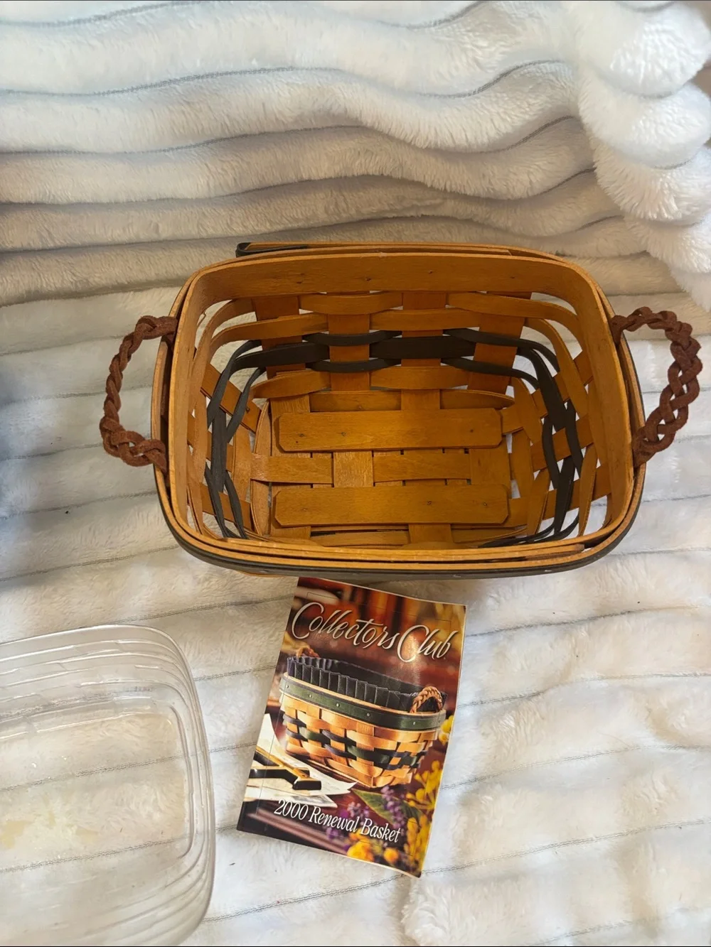 2000 Longaberger Collector’s Club Renewal Basket Combo